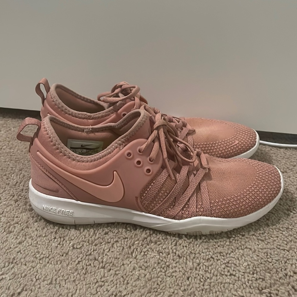 Women’s Nike Free sneakers